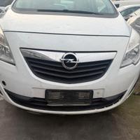 Paraurti anteriore opel Meriva B anno 2001