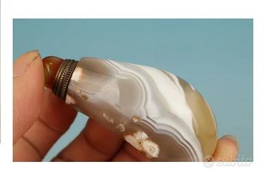 Antica bottiglia da fiuto (Snuff Bottle) in agata