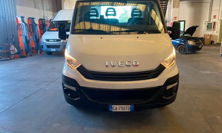 Iveco daily 35-180 --3000cc uni pro