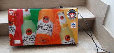 Insegna luminosa Bacardi Breezer