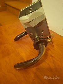 maniglia per porte
