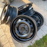 Cerchi in ferro per FORD FIESTA