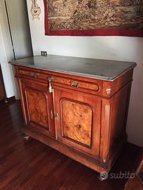 Cassettiera antica