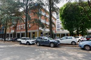 NEGOZIO A REGGIO NELL'EMILIA