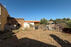 Rudere con Terreno edificabile di 590 mq a Musei