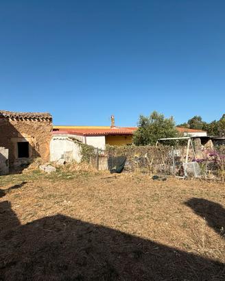 Rudere con Terreno edificabile di 590 mq a Musei