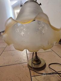 Lampada da tavolo dell'800
