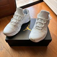 Air Jordan 11 CMFT low