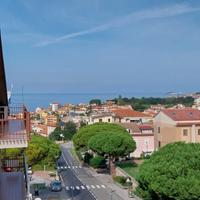 Appartamento centrale con terrazzo vista mare