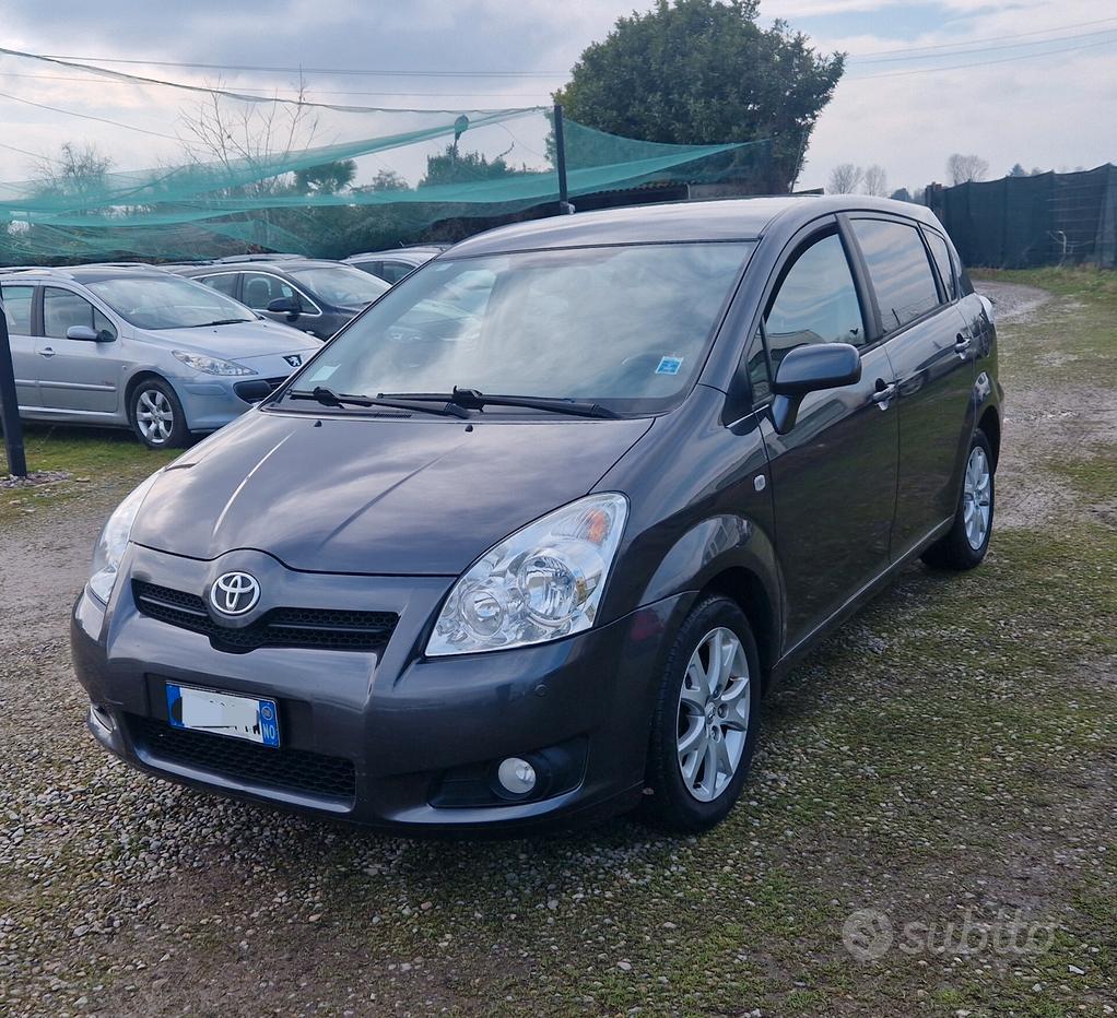 TOYOTA Corolla (2004-2009)