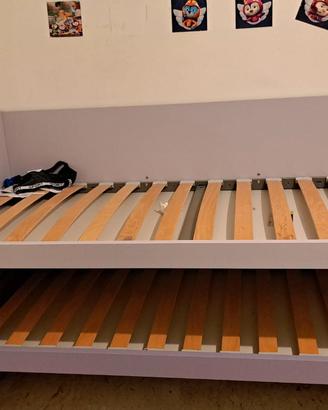 camera completa lilla bambina