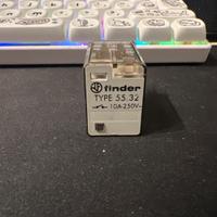 Relè FINDER 250V