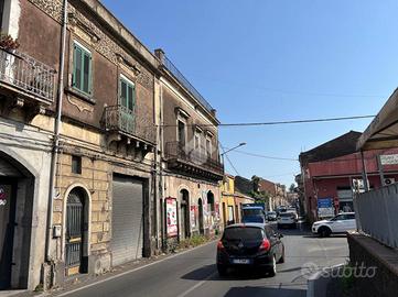CASA SEMINDIPENDENTE A GIARRE