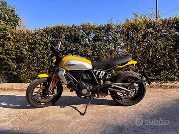 Moto Ducati Scrambler 800