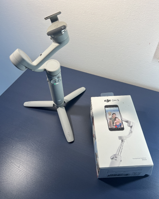 DJI OM 5 Stabilizzatore a 3 Assi per Smartphone