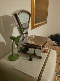 Bilancia italiana macchi