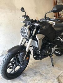 HONDA CB300 R