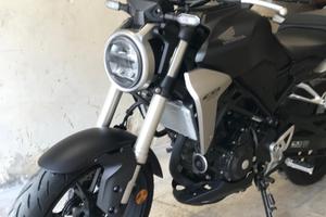 HONDA CB300 R