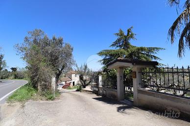 CASA INDIPENDENTE A MOSCIANO SANT'ANGELO