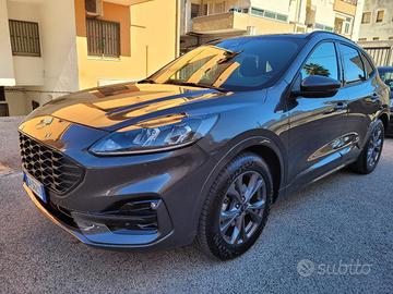 Ford kuga ST line 1.5 120 cv A8  diesel 