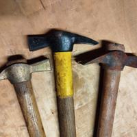 TRE Martelli da carpentiere 300 gr. Più uno