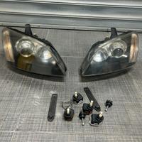 Fari anteriori Ford Focus Cmax