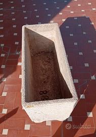 Vasi in cemento