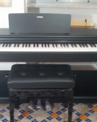 Piano digitale Yamaha Arius YDP 105