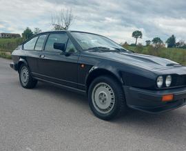 Alfa Romeo Alfetta GTV 6 2.5i