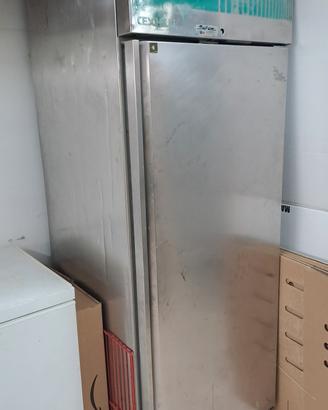 frigorifero professionale usato