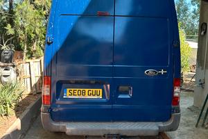 Furgone inglese camperizato