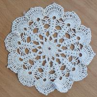 Centrini all’uncinetto fatti a mano - 17 cm