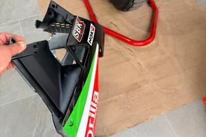 Vasca puntale aprilia tuono rsv carena