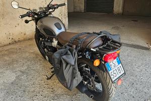 Triumph Bonneville T120 black 