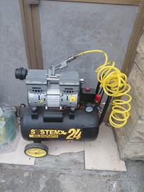 compressore 24 litri con accessori  pistole