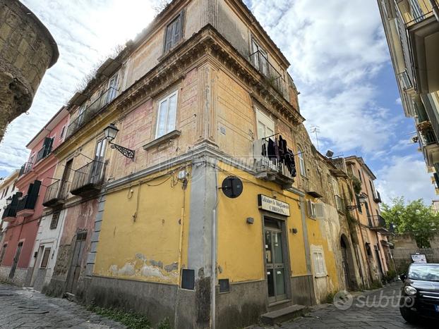 Porzione di fabbricato composto da monolocale, bif