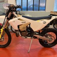 HUSQVARNA 300i TE