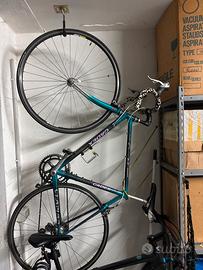 bici da corsa in carbonio giant cadex CFR2