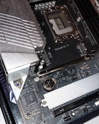 Gigabyte Aorus b760m ddr5 pcie 5.0 LGA 1700