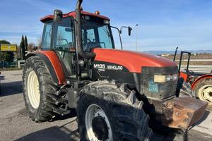 TRATTORE NEW HOLLAND M 135