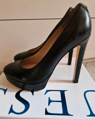 Scarpe con tacco decollete Guess