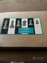 Scacchiera vintage completa con pezzi e libretto