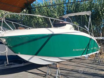 Barca romar 6,90 yamaha 200