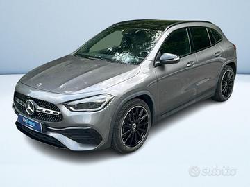 Mercedes GLA 200 d Premium auto