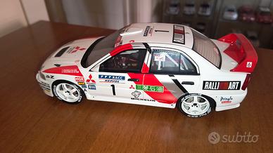 Mitsubishi Lancer 1 18 