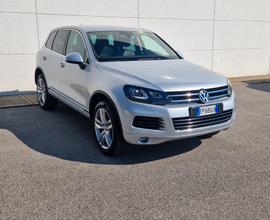 VOLKSWAGEN Touareg 2013 sospensioni pneumatiche