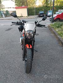 DUCATI SCRAMBLER 800