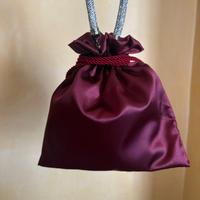 Borsetta a sacchetto in raso modello Halité 