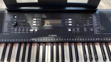 pianola Yamaha PSR-E363