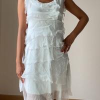 Abito bianco a balze